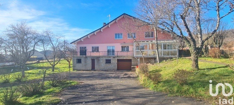 Maison de village 10 pièces de 317 m² à Crosey-le-Grand (25340)