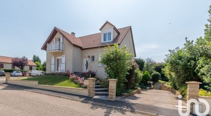 Maison traditionnelle 7 pièces de 171 m² à Chieulles (57070)