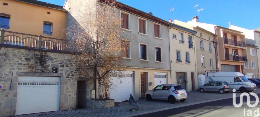 Maison de ville 7 pièces de 200 m² à Yssingeaux (43200)