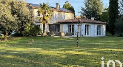 Mansion 10 rooms of 212 m² in Chauvigny (86300)