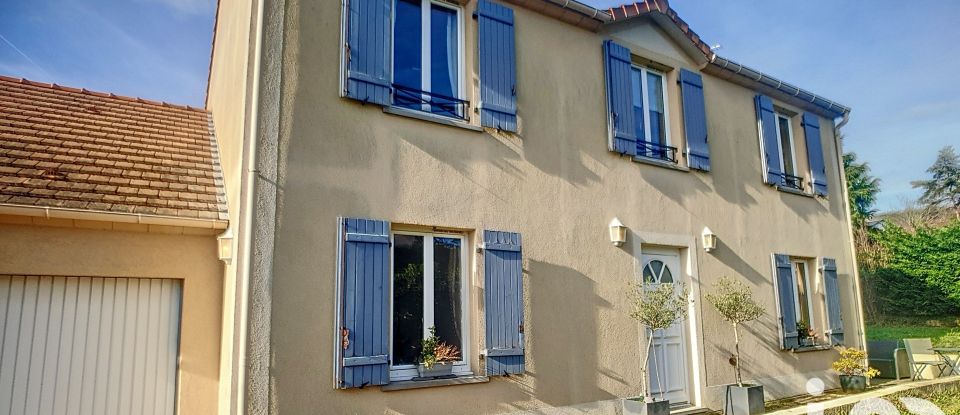 House 7 rooms of 141 m² in Triel-sur-Seine (78510)