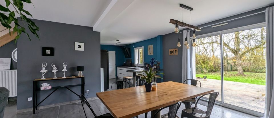 Maison traditionnelle 7 pièces de 147 m² à Berchères-les-Pierres (28630)