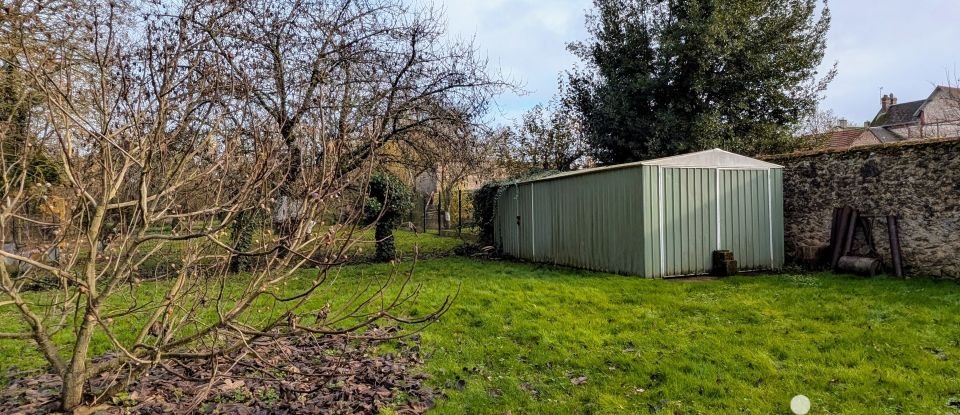 Maison traditionnelle 7 pièces de 147 m² à Berchères-les-Pierres (28630)