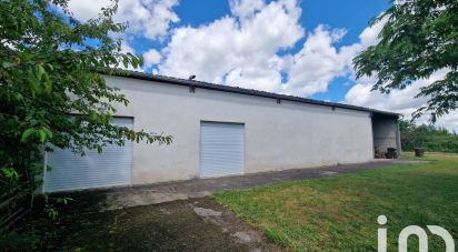 Building in Queaux (86150) of 209 m²