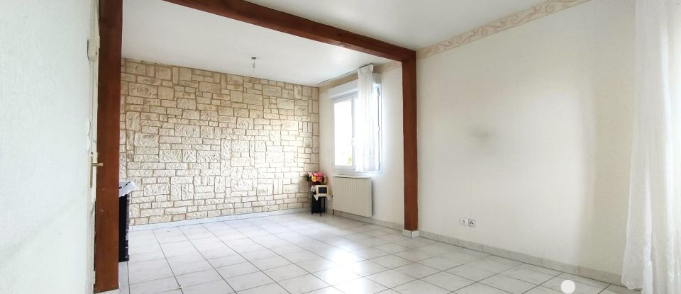 Maison 4 pièces de 70 m² à Courgenay (89190)