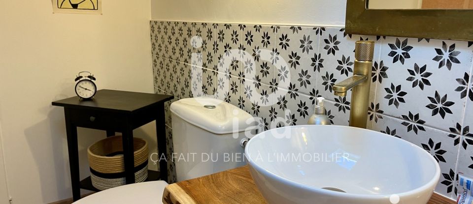 Village house 4 rooms of 80 m² in Fontcouverte (11700)