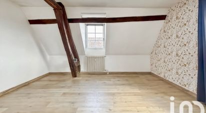 Apartment 2 rooms of 35 m² in Chartres (28000)