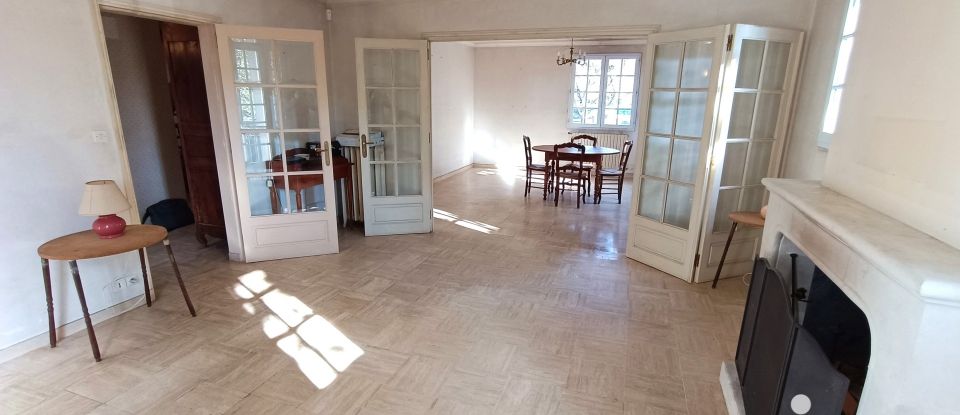 Maison 7 pièces de 187 m² à Aizenay (85190)