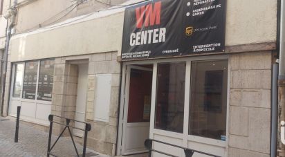 Retail property of 80 m² in Beaucaire (30300)