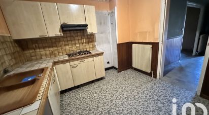 House 3 rooms of 71 m² in Fontaine-la-Guyon (28190)