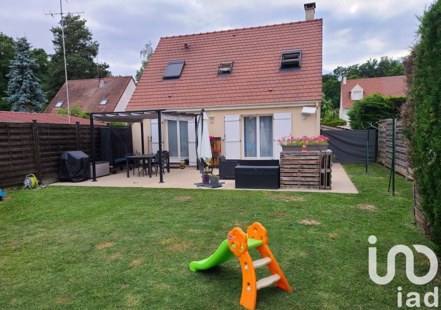 House 4 rooms of 90 m² in Cerny (91590)