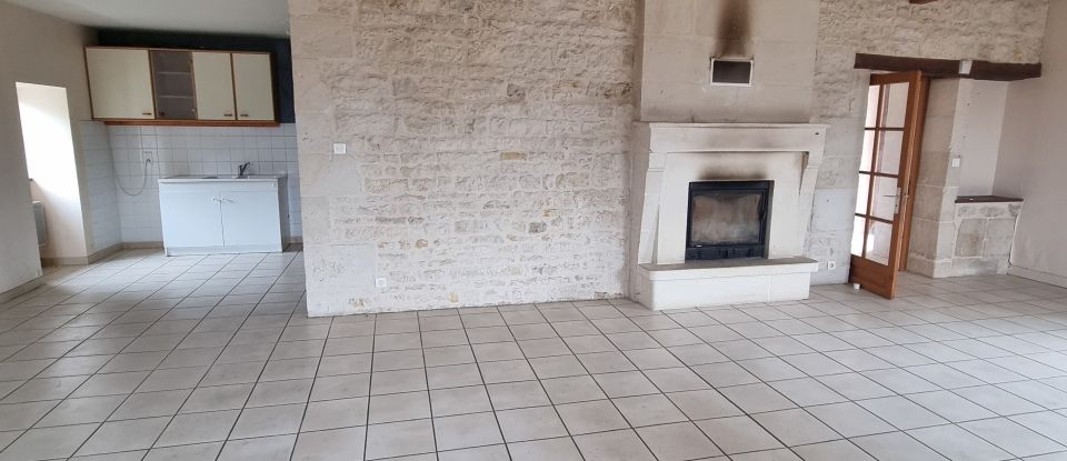 Maison 5 pièces de 220 m² à AIGONDIGNÉ (79370)