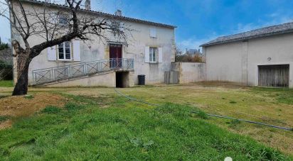 House 5 rooms of 220 m² in AIGONDIGNÉ (79370)