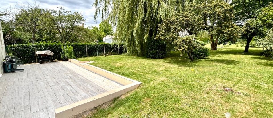 Maison 7 pièces de 123 m² à Semoy (45400)