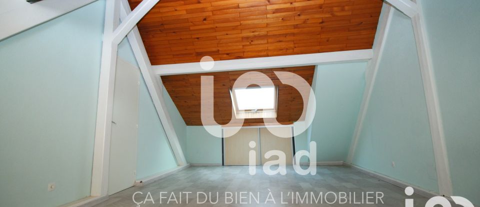 Duplex 3 rooms of 103 m² in Colmar (68000)