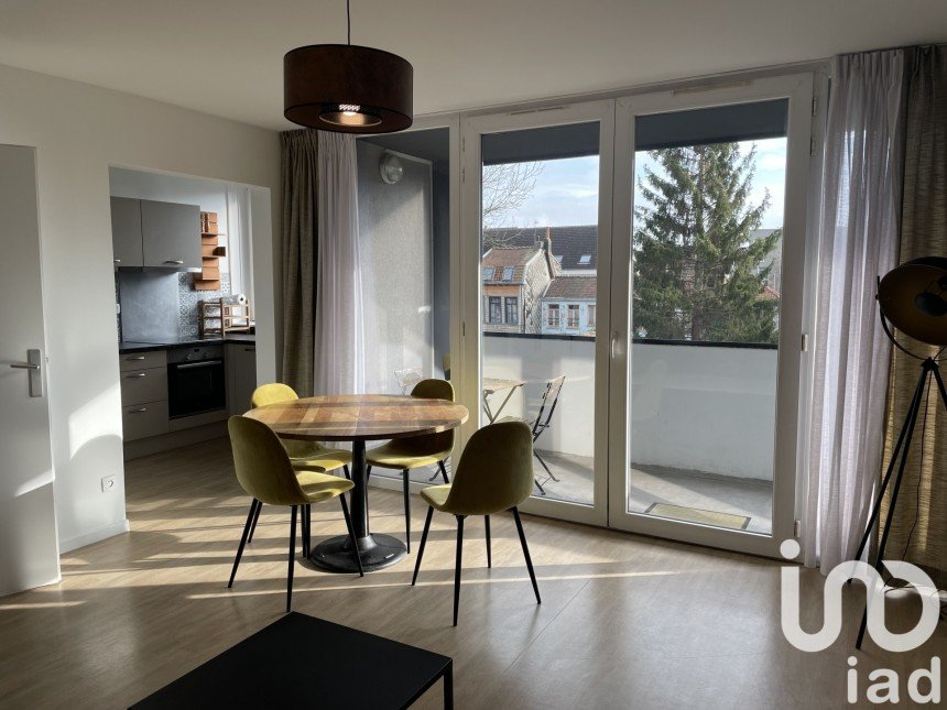 Appartement 3 pièces de 68 m² à Lille (59800)