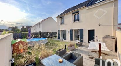 Maison 5 pièces de 112 m² à Fontenay-Trésigny (77610)