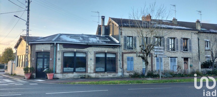 Building in Beaumont-sur-Oise (95260) of 580 m²