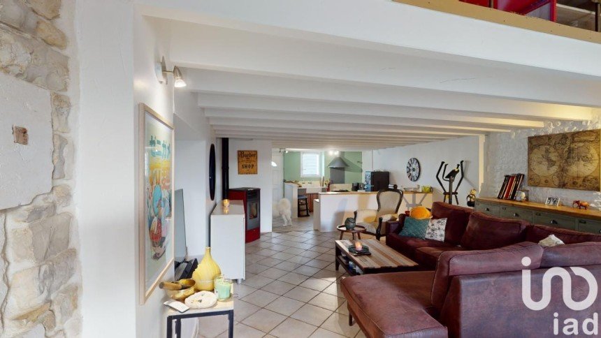 House 4 rooms of 97 m² in Nuaillé-d'Aunis (17540)