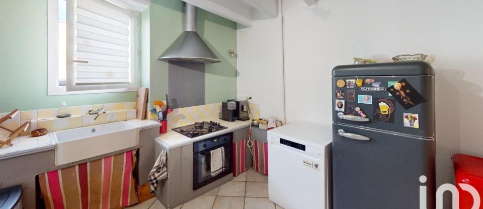 House 4 rooms of 97 m² in Nuaillé-d'Aunis (17540)