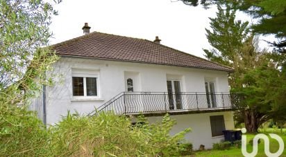 Traditional house 4 rooms of 79 m² in Le Blanc (36300)