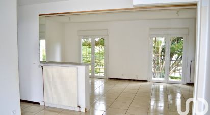 Traditional house 4 rooms of 79 m² in Le Blanc (36300)