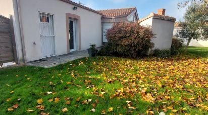 House 6 rooms of 145 m² in Geneston (44140)