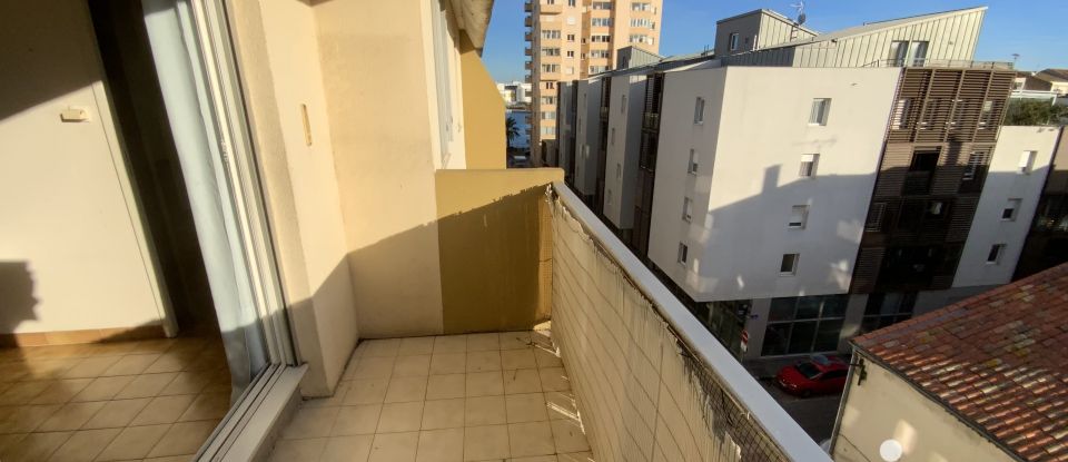 Appartement 3 pièces de 72 m² à Sète (34200)