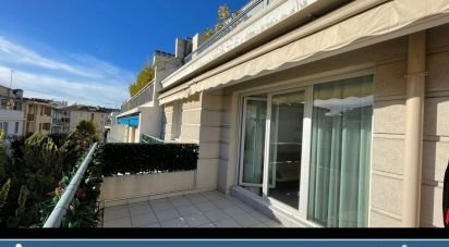 Appartement 3 pièces de 69 m² à Antibes (06600)