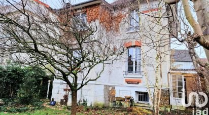 Maison traditionnelle 5 pièces de 119 m² à Antony (92160)