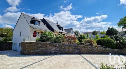 House 8 rooms of 230 m² in Angers (49000)