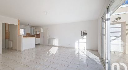 Maison 6 pièces de 110 m² à Sainte-Pazanne (44680)