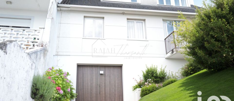 House 6 rooms of 114 m² in Noisy-le-Sec (93130)