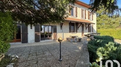 Maison 6 pièces de 155 m² à Veurey-Voroize (38113)