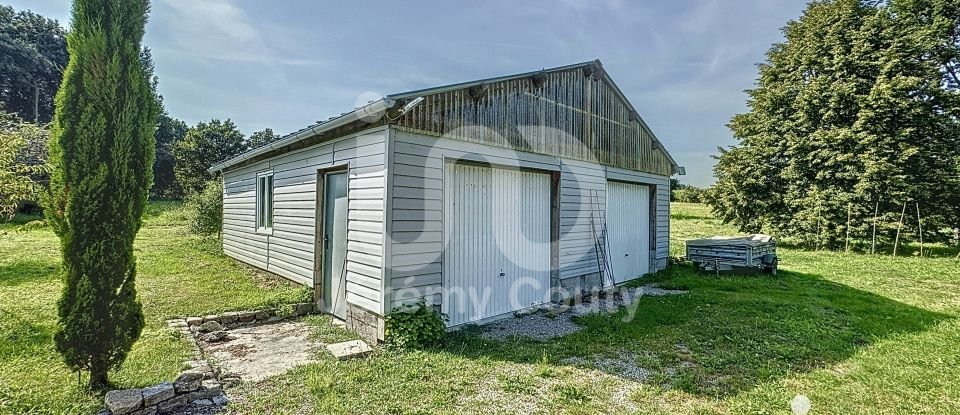 Maison traditionnelle 8 pièces de 182 m² à Saint-Étienne-de-Montluc (44360)