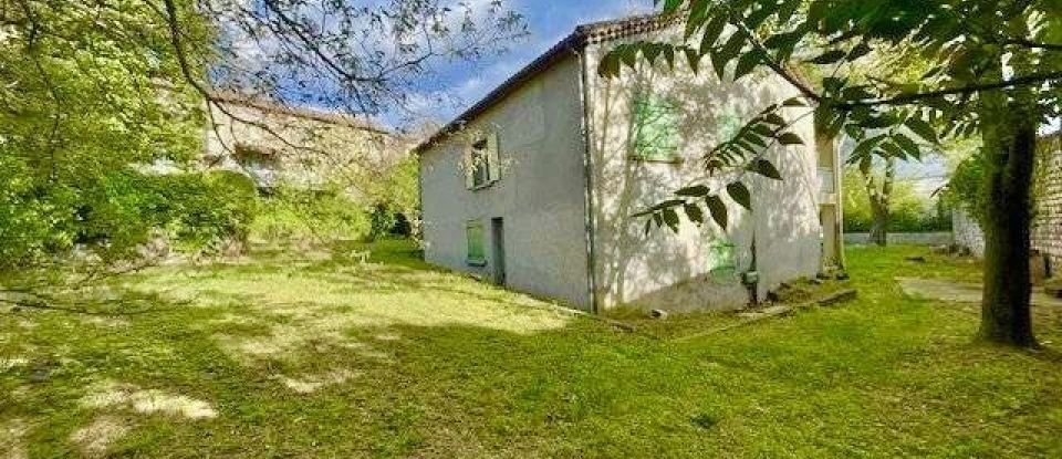 Maison 6 pièces de 195 m² à Alès (30100)