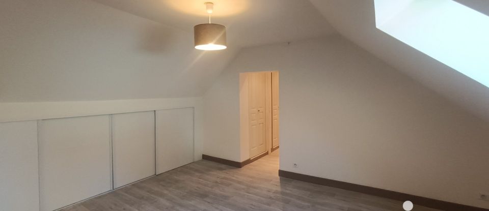 Town house 5 rooms of 98 m² in Argenton-sur-Creuse (36200)