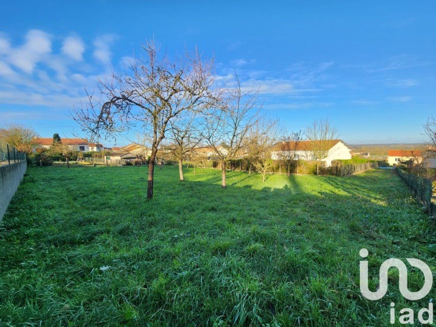 Terrain de 863 m² à Mauges-sur-Loire (49410)