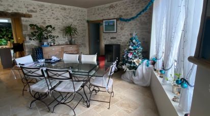 House 6 rooms of 140 m² in Beaufou (85170)