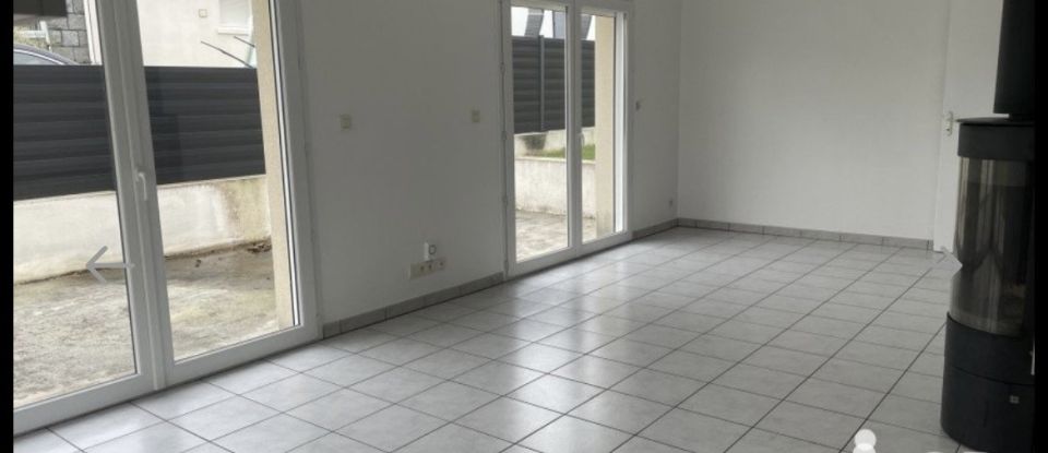 Maison 4 pièces de 75 m² à Yffiniac (22120)