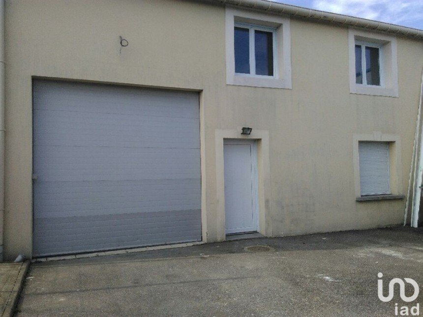 Local d'activités de 168 m² à Varennes-Jarcy (91480)