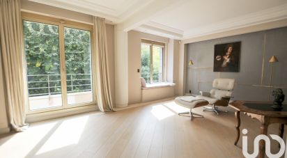 Appartement 7 pièces de 258 m² à Paris (75016)