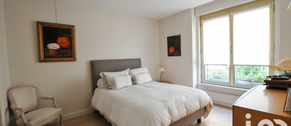 Apartment 7 rooms of 258 m² in Paris (75016)