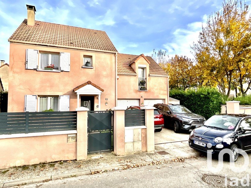 Maison traditionnelle 6 pièces de 104 m² à Bailly-Romainvilliers (77700)