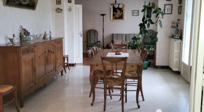 Maison 8 pièces de 192 m² à Niort (79000)