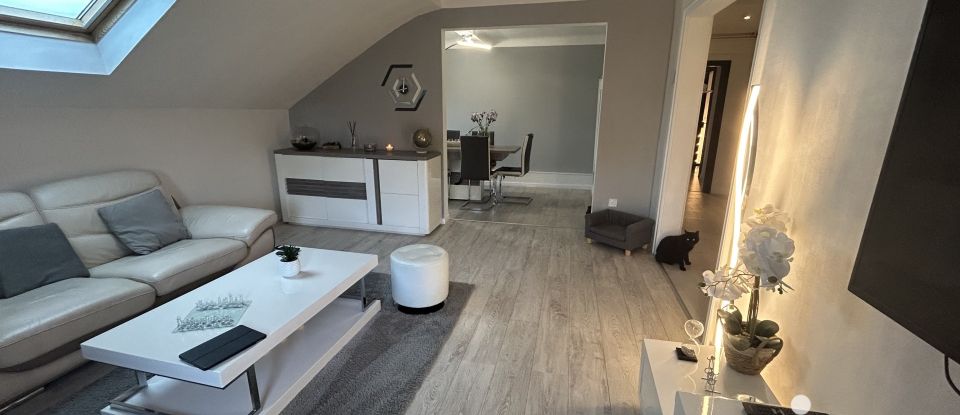 Appartement 5 pièces de 117 m² à Uckange (57270)