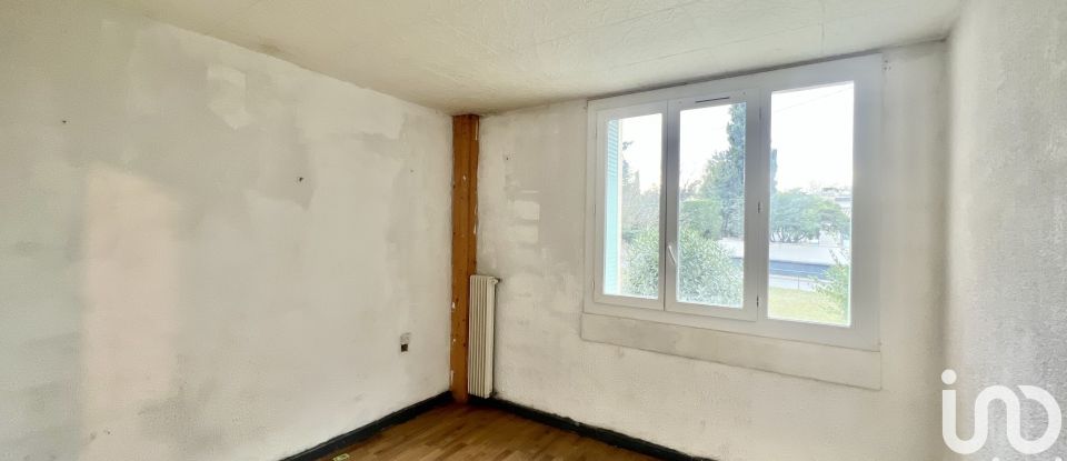 Appartement 5 pièces de 66 m² à Pont-Saint-Esprit (30130)