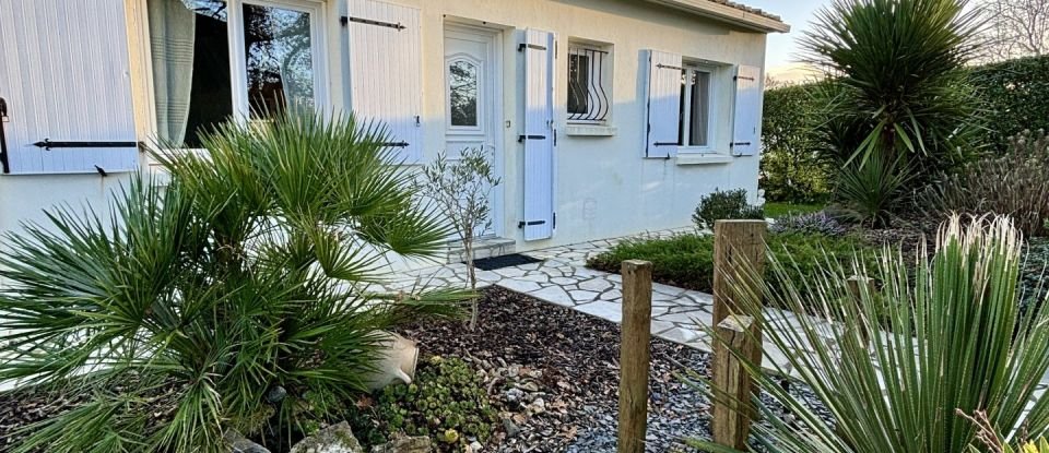 Maison 4 pièces de 109 m² à Saint-Georges-de-Pointindoux (85150)