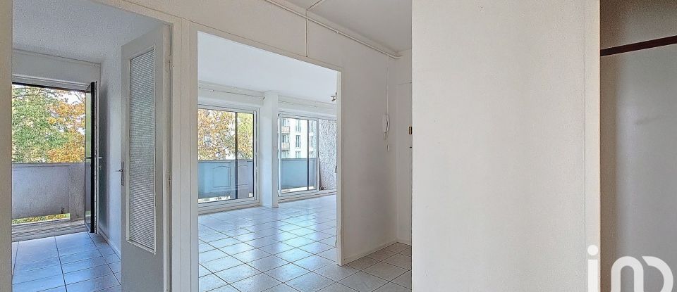 Apartment 3 rooms of 65 m² in Moulins (03000)