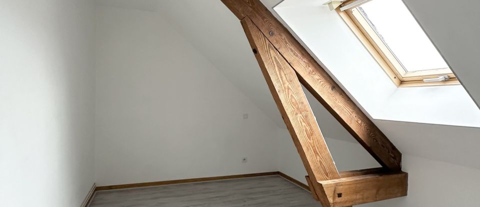 Traditional house 5 rooms of 125 m² in Dijon (21000)